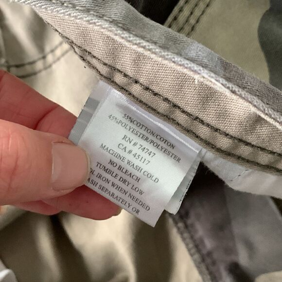 Red Head camouflage cargo shorts men’s size 46 - Picture 8 of 8